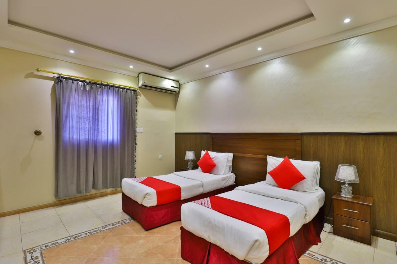 Oyo 273 Star Yanbu Hotel Suites Экстерьер фото