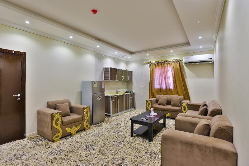Oyo 273 Star Yanbu Hotel Suites Экстерьер фото